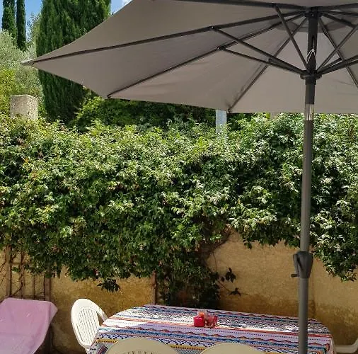 Dom wakacyjny Petite Maison Au Calme Garrigue Et Montpellier *